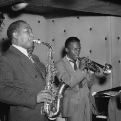 Ekspresyjny styl jazzowy: Zrozumienie bebopu i jego wpływu na jazz