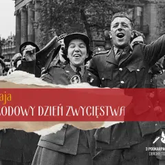 Radosny tłum świętuje Narodowy Dzień Zwycięstwa. W tle widać żołnierzy i cywilów, a na pierwszym planie napis "8 maja Narodowy Dzień Zwycięstwa".