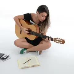 Jak łatwo zagrać chwyt C dur na gitarze - proste instrukcje i triki