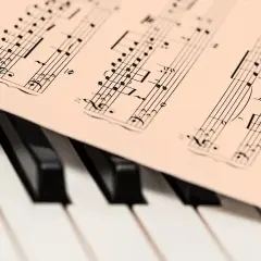 Muzyka symfoniczna: przewodnik po historii, formach i jak zacząć