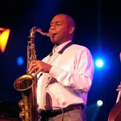 Najlepsi wokaliści jazzowi: ich wpływ i niezapomniane style