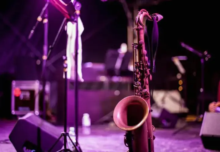 Jak opanować improwizację jazzową: techniki i praktyczne porady