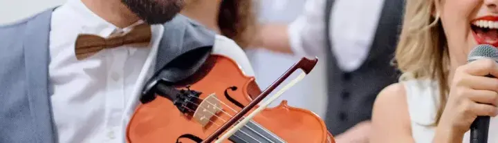 Ile kosztuje orkiestra weselna? Sprawdź ceny i ważne czynniki