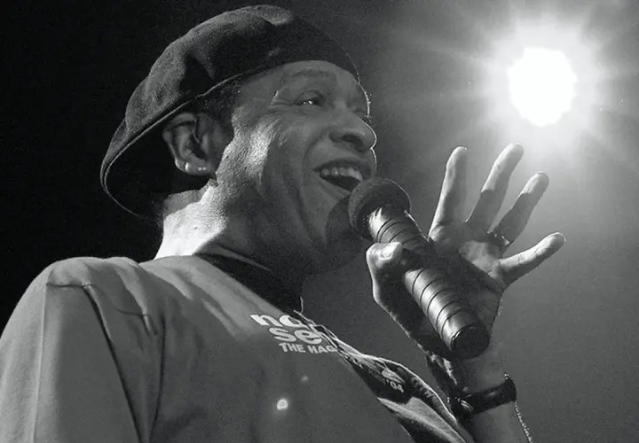 Wokalista jazzowy: Odkryj największe talenty i ich muzykę