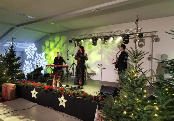 Kolędy na jazzowo: Odkryj piękne aranżacje na każdą okazję
