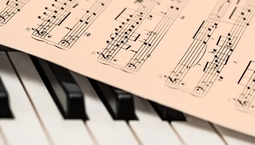 Muzyka symfoniczna: przewodnik po historii, formach i jak zacząć