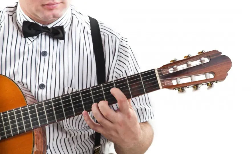 Jak czytać tabulaturę gitarową - Opanuj symbole h, p, b i rytm
