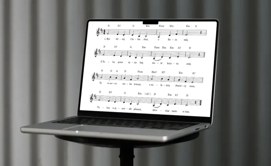 Śpiewnik religijny z chwytami na gitarę – graj ulubione pieśni łatwo