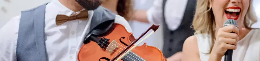 Ile kosztuje orkiestra weselna? Sprawdź ceny i ważne czynniki