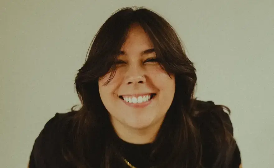 Gigi Perez Sailor Song tekst - O czym naprawdę jest ten utwór?