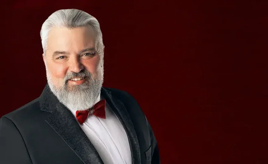 Mirosław Niewiadomski tenor – fascynująca biografia i osiągnięcia artysty
