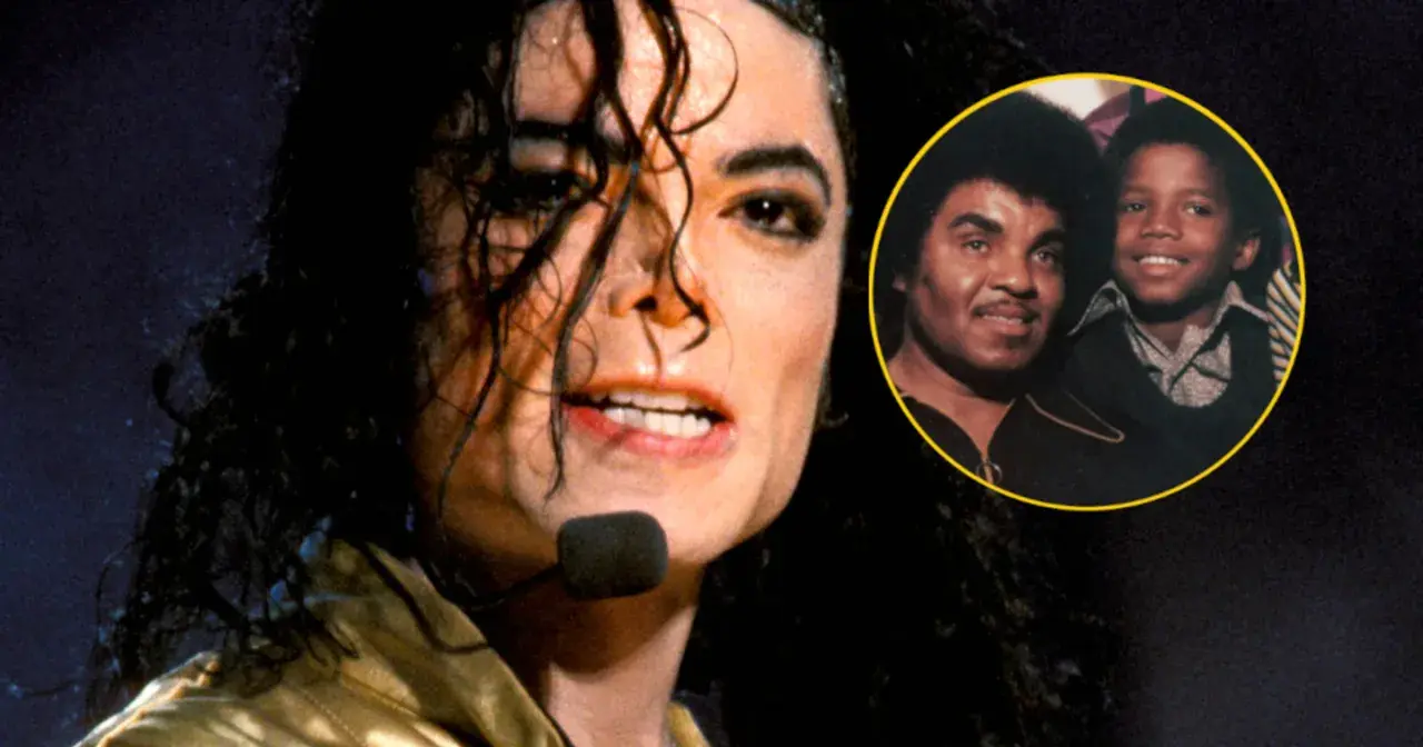 Michael Jackson, jeden z najsłynniejszych zagranicznych piosenkarzy, na scenie. W okręgu zdjęcie z ojcem Joe Jacksonem i młodym Michaelem.